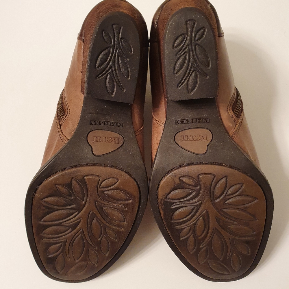 Born leather booties , size 9.5, two shades of brown - Picture 6 of 7